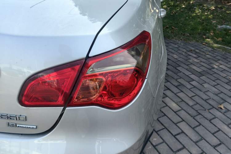 Used Roewe 550 2012 550 1.8L Manual Value Edition
