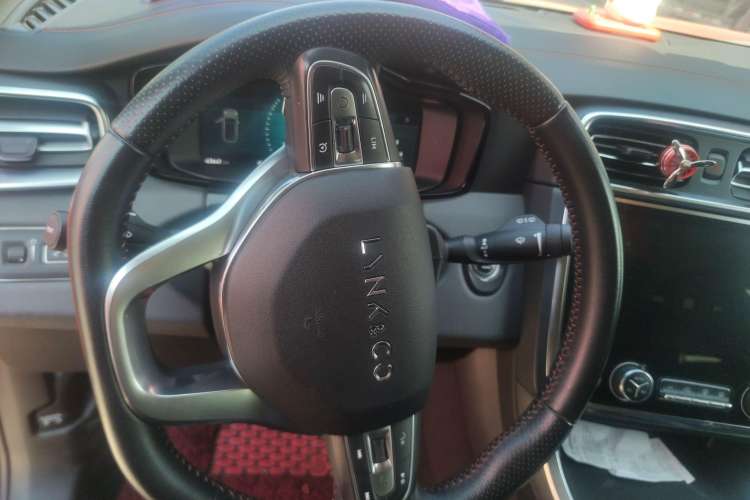 Used Lynk & Co 01 2017 2.0T Four-Wheel Drive Pro Edition
