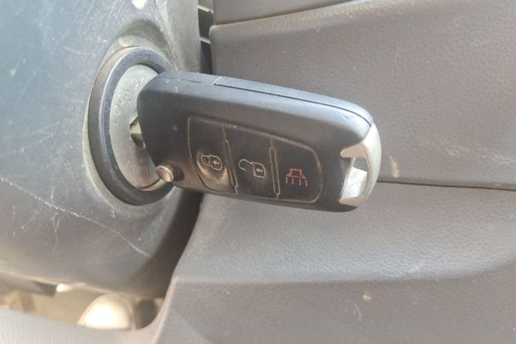 Used Great Wall Wingle 5 2013 2.8T European Version Two-Wheel Drive Elite Version Big Double-Cab GW2.8TC
