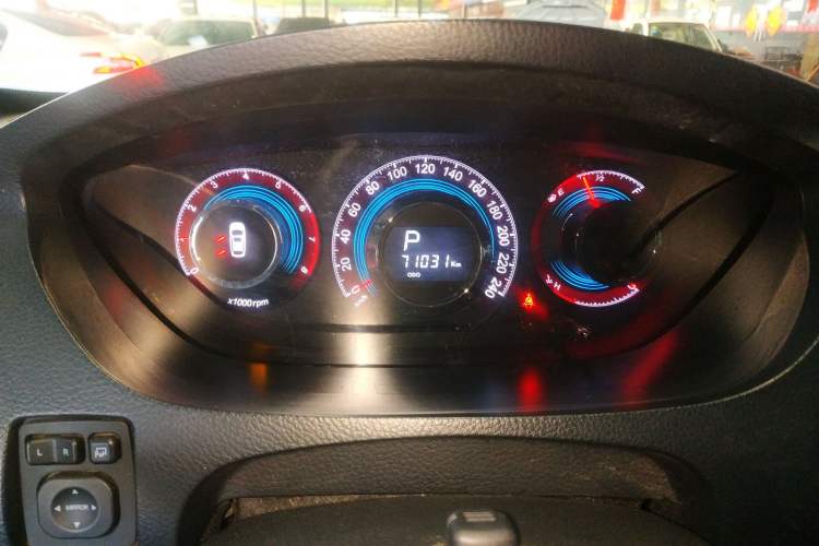 Used Luxgen Great 7 SUV 2015 2.2T Two-Wheel-Drive ZhiZun Version