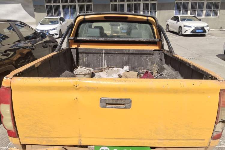 Used Great Wall Wingle 5 2013 2.8T European Version Two-Wheel Drive Elite Version Big Double-Cab GW2.8TC
