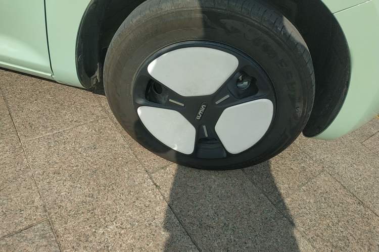 Used CHANGAN Lumin 2022 210km Sweet Edition Right Front Wheel Hub