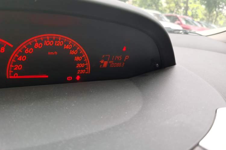 Used Toyota Yaris 2011 1.6E Automatic Charm Edition Odometer Close Up