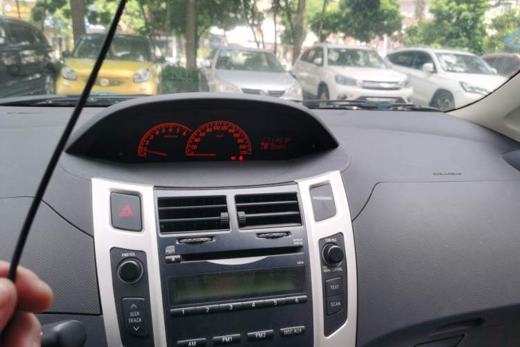 Used Toyota Yaris 2011 1.6E Automatic Charm Edition Instrument Cluster