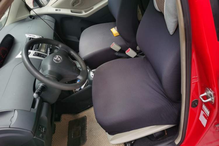 Used Toyota Yaris 2011 1.6E Automatic Charm Edition Left Front Seat