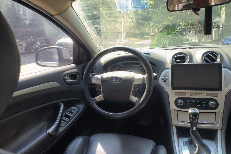 Used Ford Mondeo 2007 2.3L Luxury Sports Model Steering Wheel