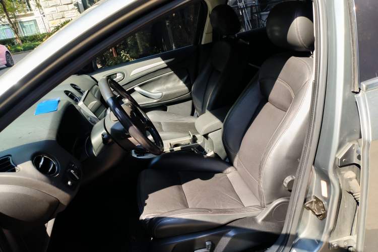 Used Ford Mondeo 2007 2.3L Luxury Sports Model Left Front Seat