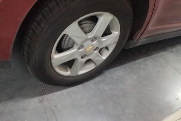 Used Venucia R50 2013 1.6L Automatic Fashion Edition
