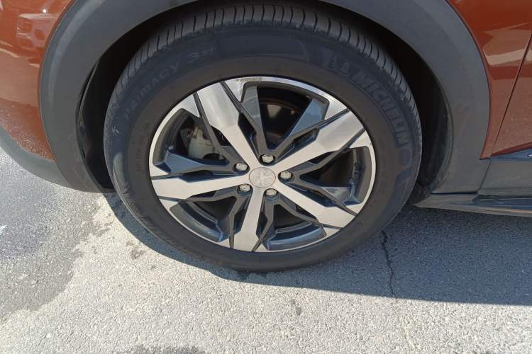 Used Peugeot 4008 2017 350THP Elite Edition Left Front Wheel Hub