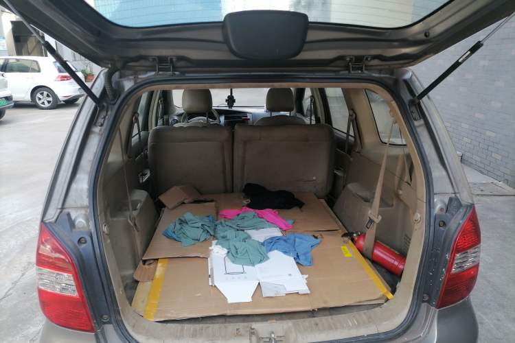 Used Nissan Geniss 2006 1.8L Manual Standard Edition