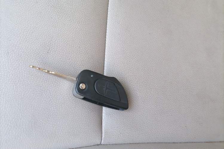 Used Nissan Geniss 2006 1.8L Manual Standard Edition