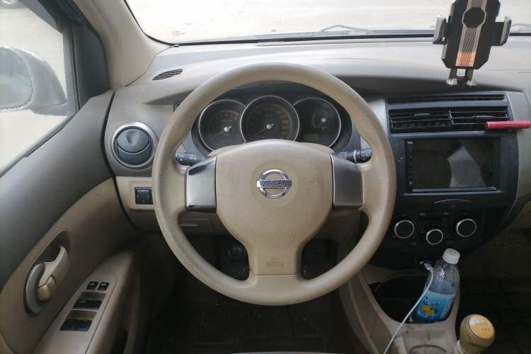 Used Nissan Geniss 2006 1.8L Manual Standard Edition