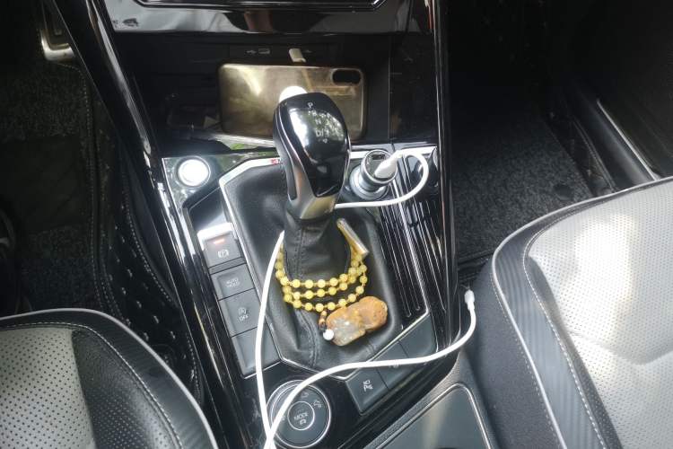 Used Volkswagen Tayron X 2020 380TSI Four-Wheel Drive Prestige Connected Version Gear Lever