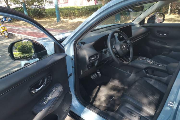 Used Honda ZR-V 2023 2.0L eHEV Sharp - Deluxe Edition