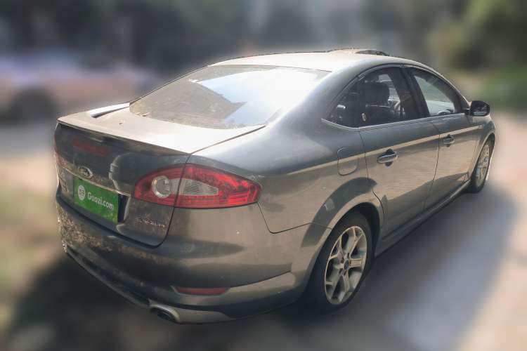 Used Ford Mondeo 2007 2.3L Luxury Sports Model Rear Right 45 Deg