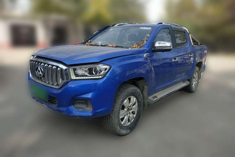 Used SAIC MAXUS T60 2017 2.8T Diesel Automatic 4x4 High-Ride Luxury Extended-Body Version China V Emission Standard