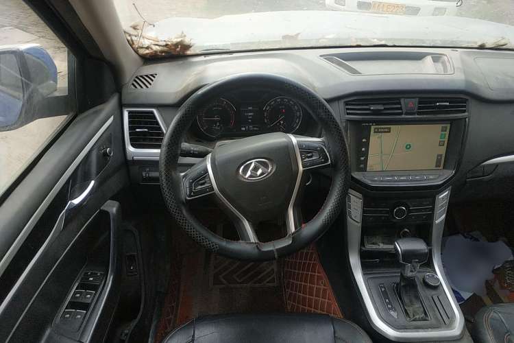 Used SAIC MAXUS T60 2017 2.8T Diesel Automatic 4x4 High-Ride Luxury Extended-Body Version China V Emission Standard