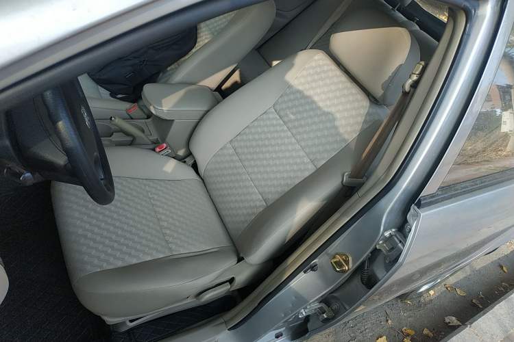 Used Geely Auto Vision 2013 1.5L Manual Comfort Model
