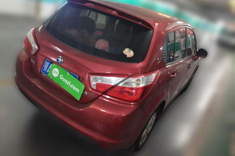 Used Venucia R50 2013 1.6L Automatic Fashion Edition
