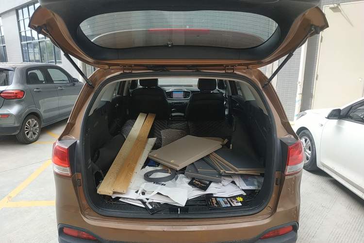 Used Kia Sorento 2015 Sorento L 2.4L Gasoline 2WD Sport Edition 5 Seats China IV Standard