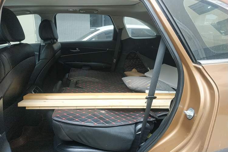 Used Kia Sorento 2015 Sorento L 2.4L Gasoline 2WD Sport Edition 5 Seats China IV Standard