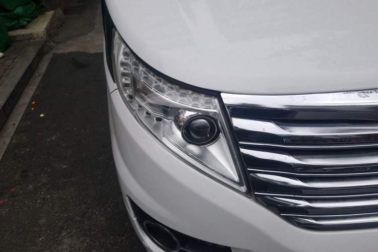 Used JAC Refine M5 2016 2.0T Gasoline Automatic Business Edition
