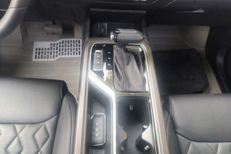 Used Wuling Jiachen 2022 1.5T CVT Deluxe Flagship Edition
