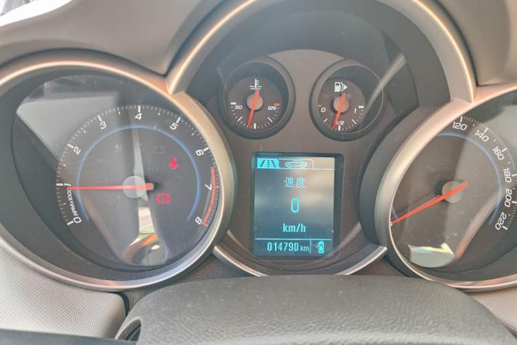 Used Chevrolet Cruze 2015 1.5L Classic SE MT