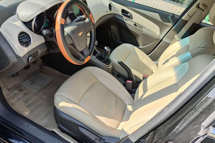 Used Chevrolet Cruze 2015 1.5L Classic SE MT