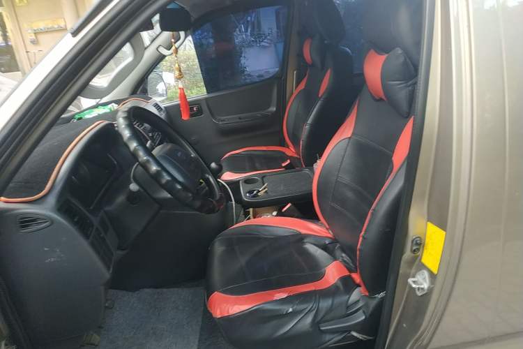 Used Jinbei Express 2018 2.0L Standard Version V19