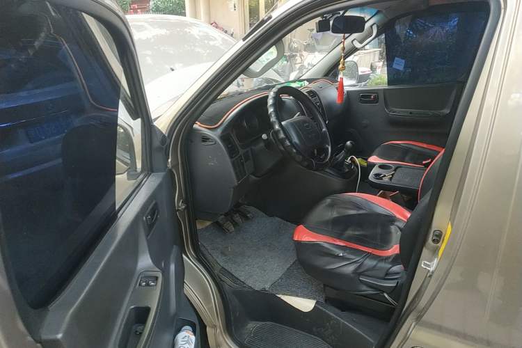 Used Jinbei Express 2018 2.0L Standard Version V19