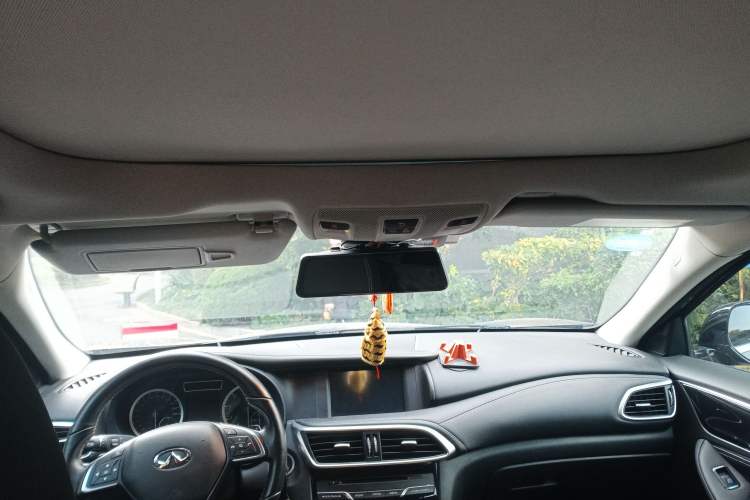 Used Infiniti QX30 2017 2.0T Four-Wheel Drive Fashion Edition