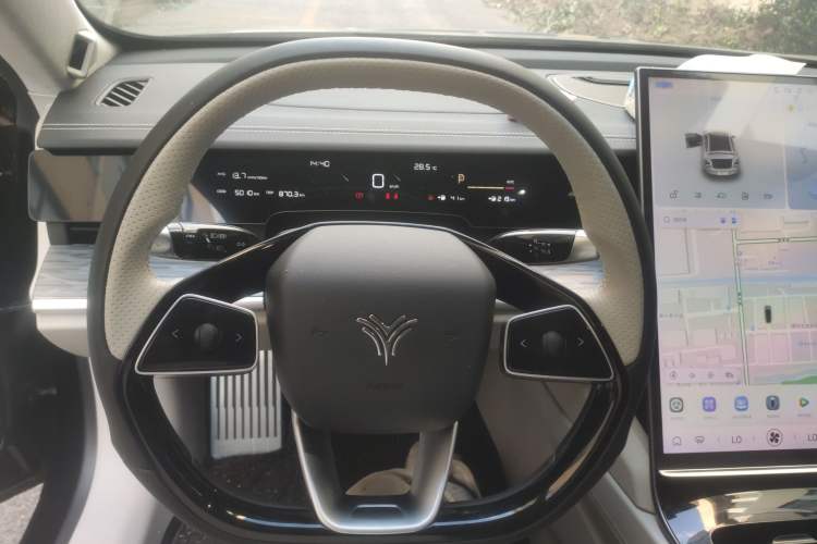 Used NETA S 2022 Extended-Range Version 1160 km Range Rear-Wheel Drive Mid-Grade