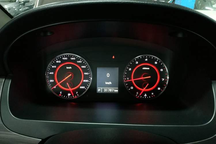 Used SAIC MAXUS G10 2018 PLUS 2.0T Automatic Smart Edition