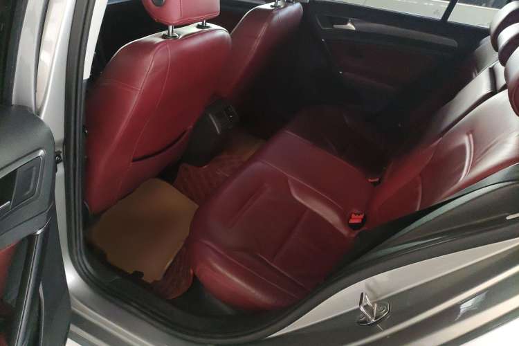 Used Volkswagen Golf 2019 1.8TSI Travel Edition
