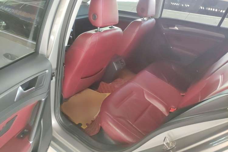 Used Volkswagen Golf 2019 1.8TSI Travel Edition
