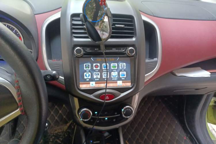 Used CHANGAN Benni 2014 1.4L IMT Luxury Model Audio And AC Panel