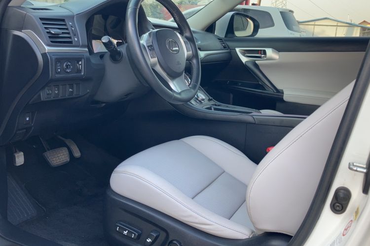 Used Lexus CT 2012 CT200h Premier Edition
