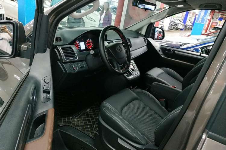 Used SAIC MAXUS G10 2018 PLUS 2.0T Automatic Smart Edition