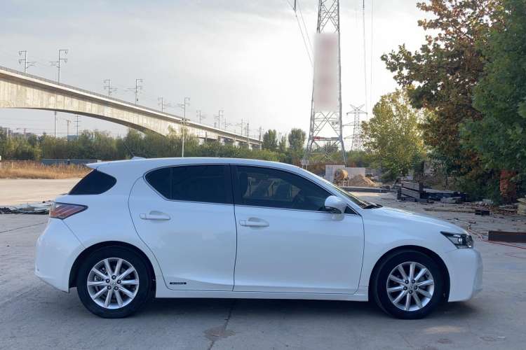 Used Lexus CT 2012 CT200h Premier Edition
