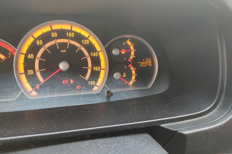 Used Jinbei Hiace 2014 2.2L Luxury Version V22