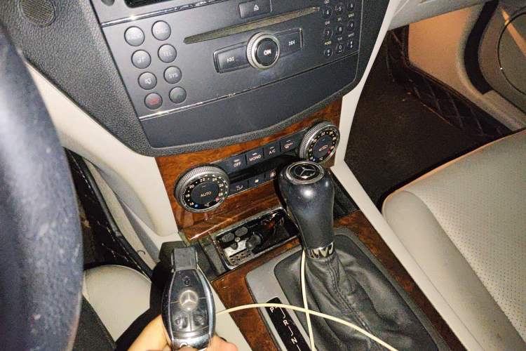 Used Mercedes-Benz C-Class 2008 C 200K Standard Model Vehicle Key