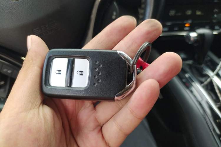 Used Honda Vezel 2015 1.8L CVT 2WD Luxury Model
