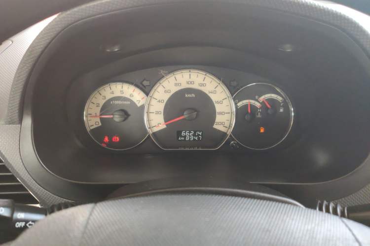 Used Wuling Hongguang 2014 1.5L S Comfort Model
