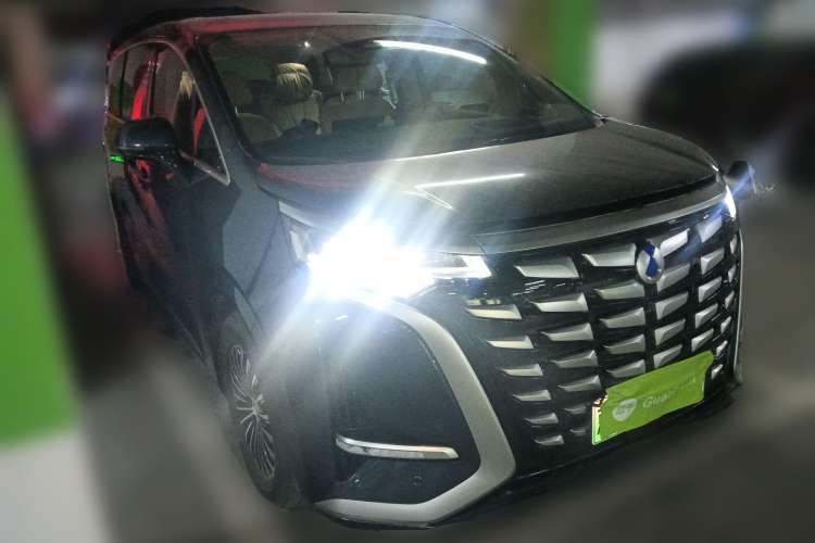 Used Denza D9 2022 DM-i 970 Four-Wheel Drive Prestige Model
