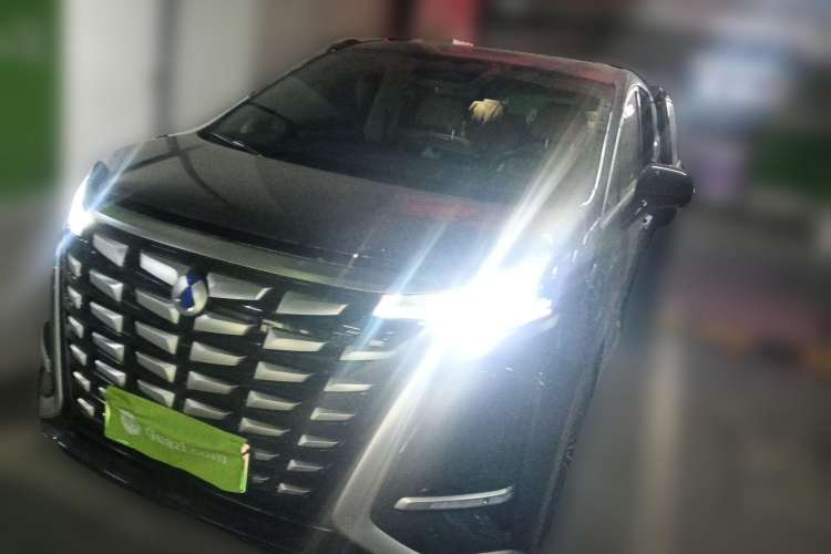 Used Denza D9 2022 DM-i 970 Four-Wheel Drive Prestige Model