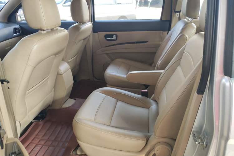 Used Wuling Hongguang 2014 1.5L S Comfort Model
