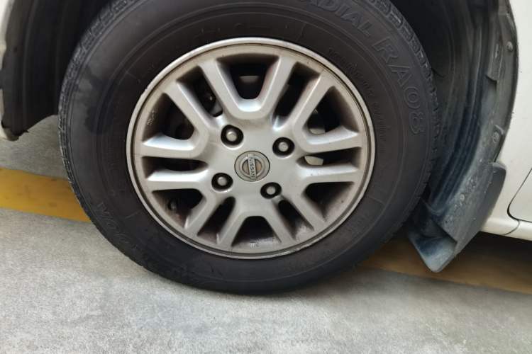 Used Nissan NV200 2013 1.6L Luxury Model China IV Standard Right Front Wheel Hub