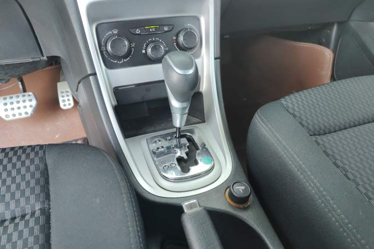 Used Peugeot 307 2013 1.6L Automatic CROSS