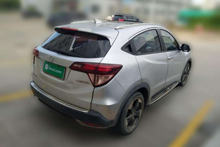 Used Honda Vezel 2015 1.8L CVT 2WD Luxury Model
